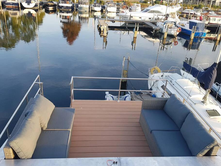 Tiny Lakehouse Zeewolde Exterior photo